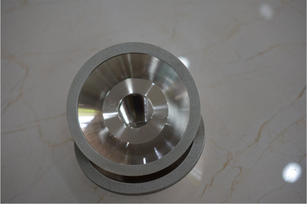 Electroplated grinding wheel