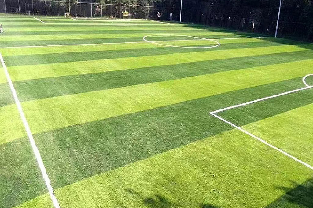 人造草坪铺设的施工步骤