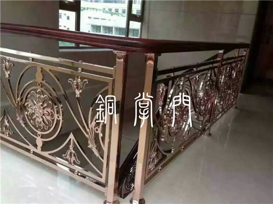 銅護欄